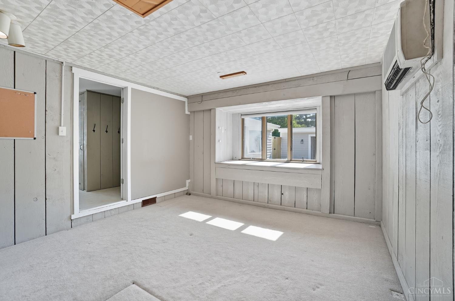 West Chester, Ohio 45069, United States, 3 Bedrooms Bedrooms, ,2 BathroomsBathrooms,Residential,Active,227170