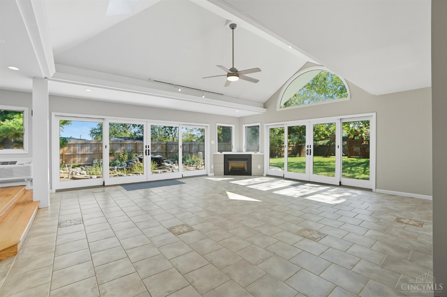 West Chester, Ohio 45069, United States, 3 Bedrooms Bedrooms, ,2 BathroomsBathrooms,Residential,Active,227170