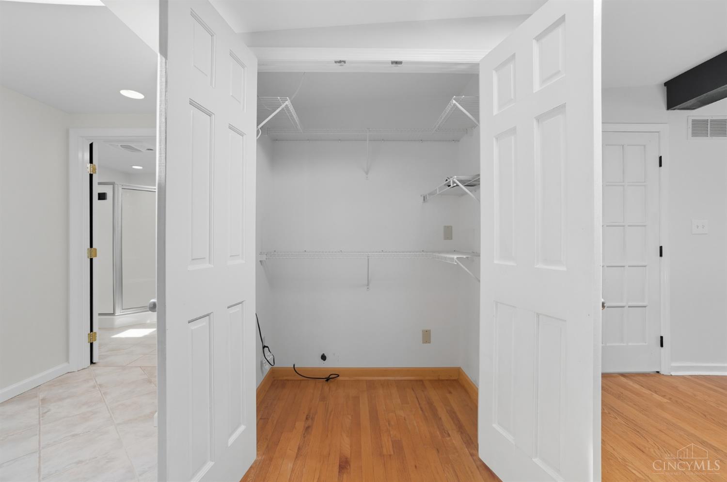 West Chester, Ohio 45069, United States, 3 Bedrooms Bedrooms, ,2 BathroomsBathrooms,Residential,Active,227170