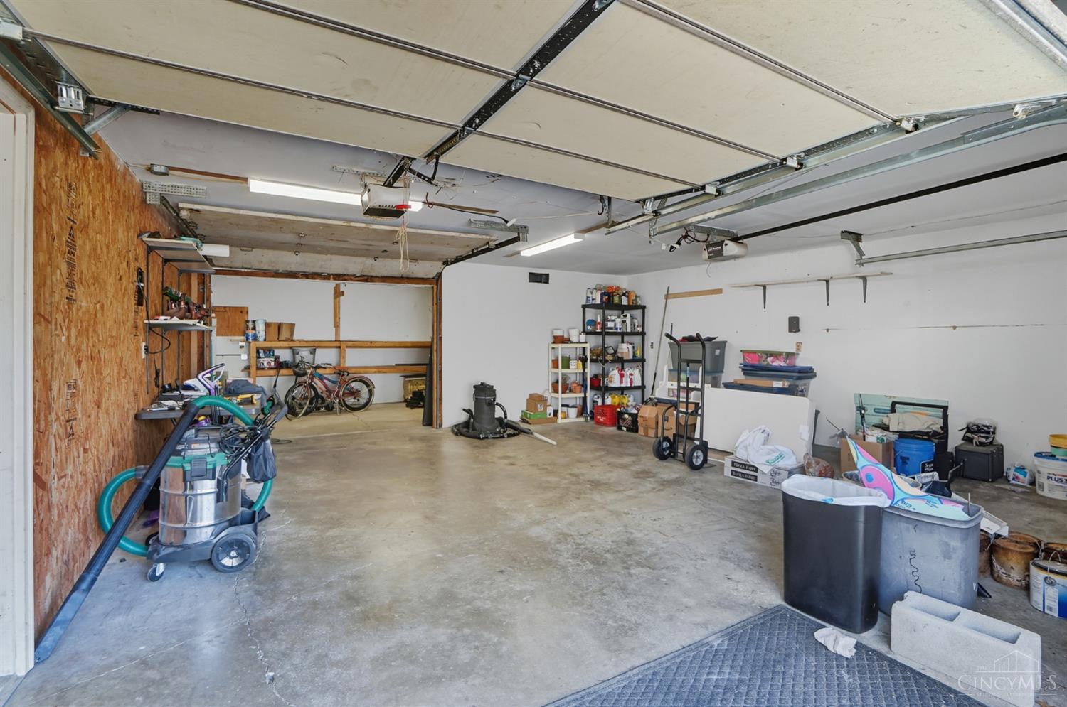 West Chester, Ohio 45069, United States, 3 Bedrooms Bedrooms, ,2 BathroomsBathrooms,Residential,Active,227170