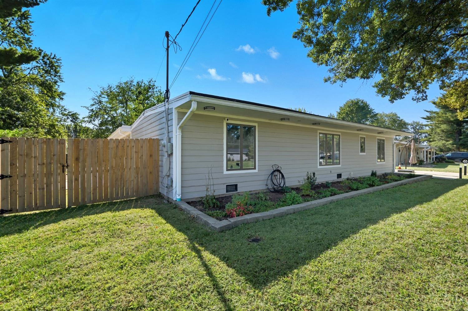 West Chester, Ohio 45069, United States, 3 Bedrooms Bedrooms, ,2 BathroomsBathrooms,Residential,Active,227170