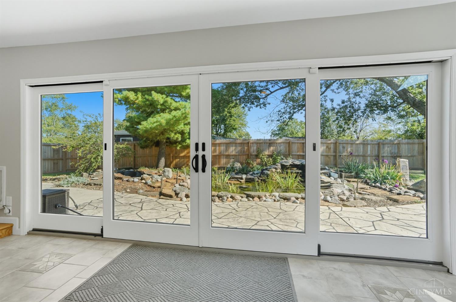 West Chester, Ohio 45069, United States, 3 Bedrooms Bedrooms, ,2 BathroomsBathrooms,Residential,Active,227170