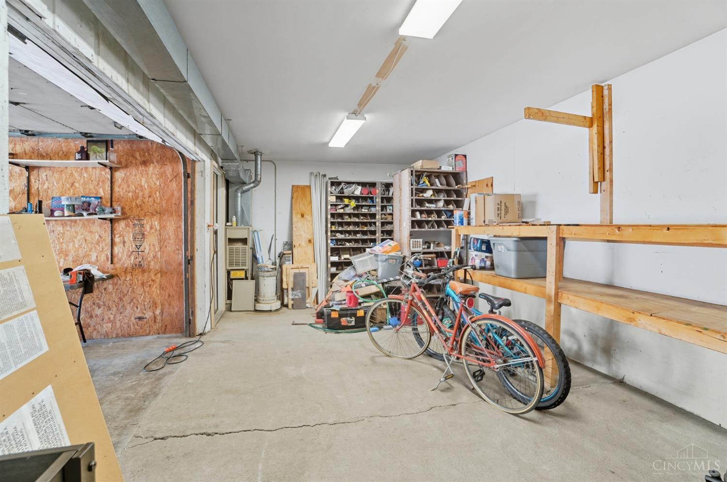 West Chester, Ohio 45069, United States, 3 Bedrooms Bedrooms, ,2 BathroomsBathrooms,Residential,Active,227170