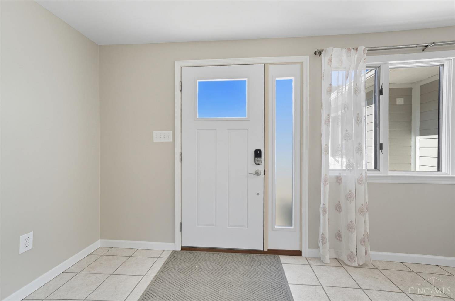 West Chester, Ohio 45069, United States, 3 Bedrooms Bedrooms, ,2 BathroomsBathrooms,Residential,Active,227170