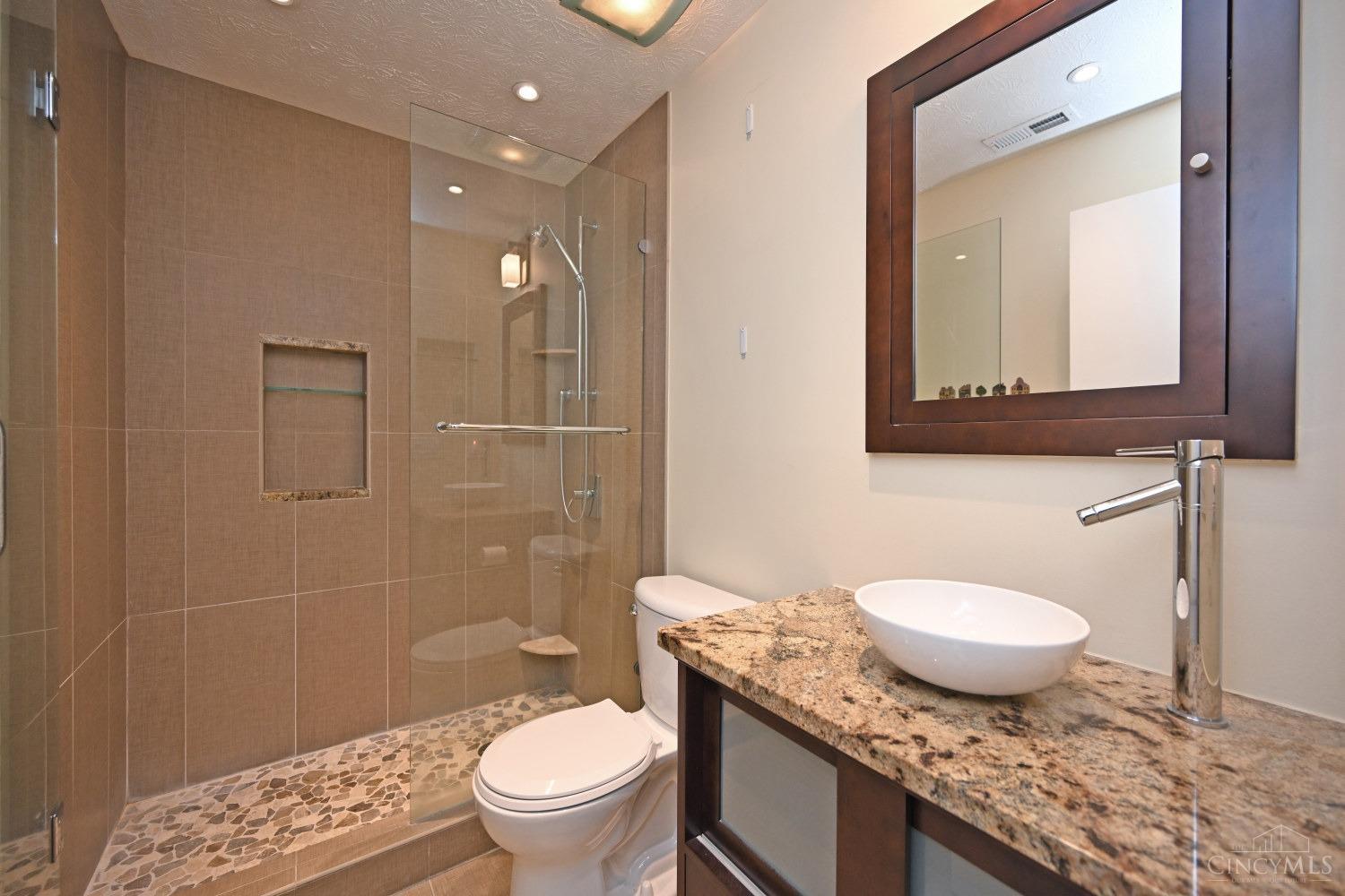 8480 Island Pines Place #6, Deerfield Twp., Ohio image 32