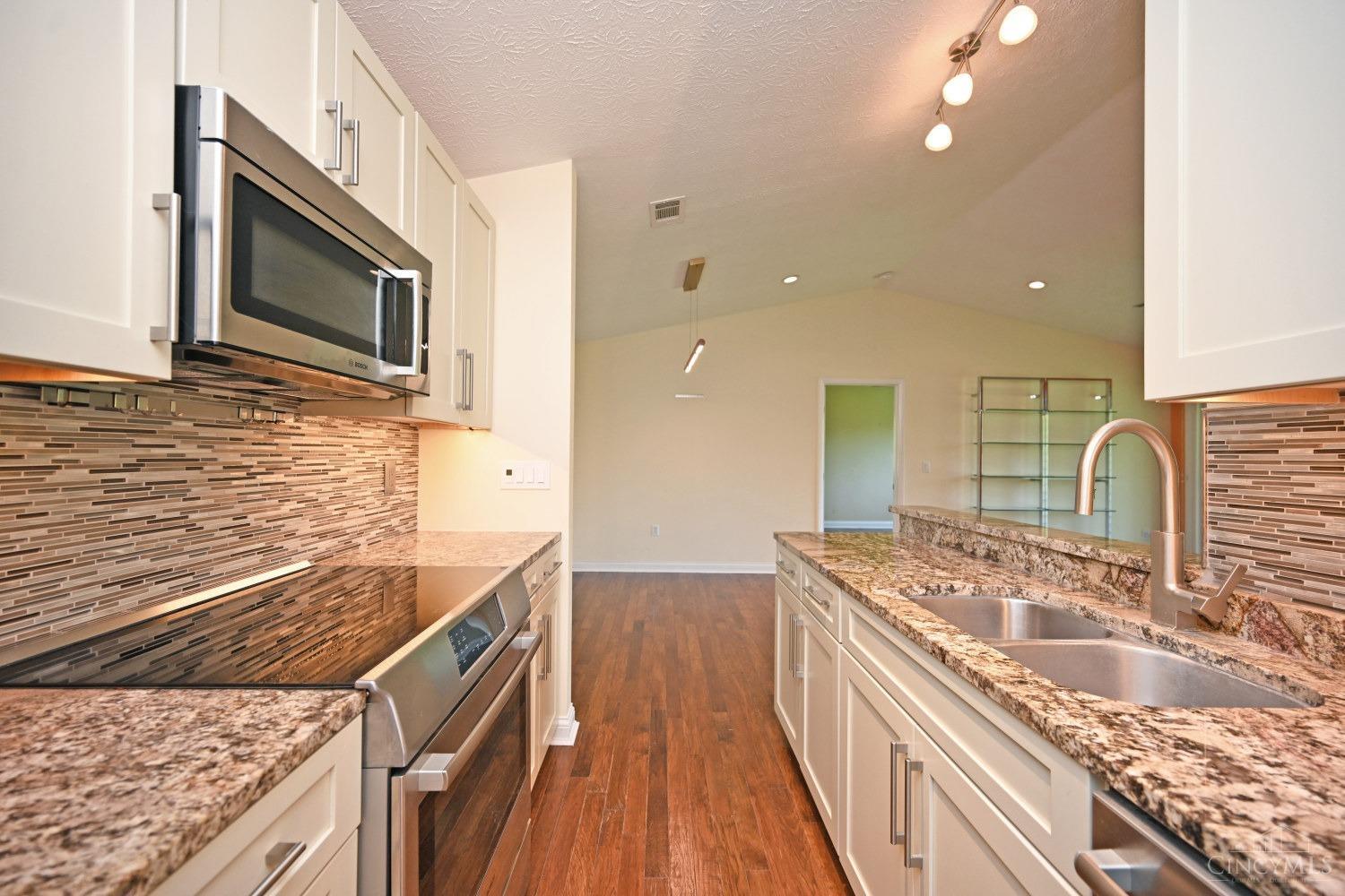 8480 Island Pines Place #6, Deerfield Twp., Ohio image 19