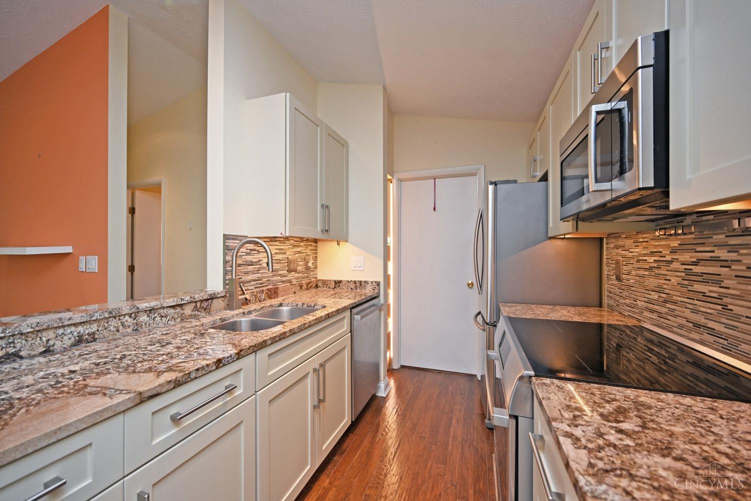 8480 Island Pines Place #6, Deerfield Twp., Ohio image 17