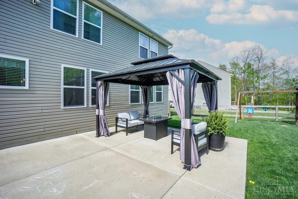 2112 Crossridge Drive, Batavia Twp, Ohio image 35