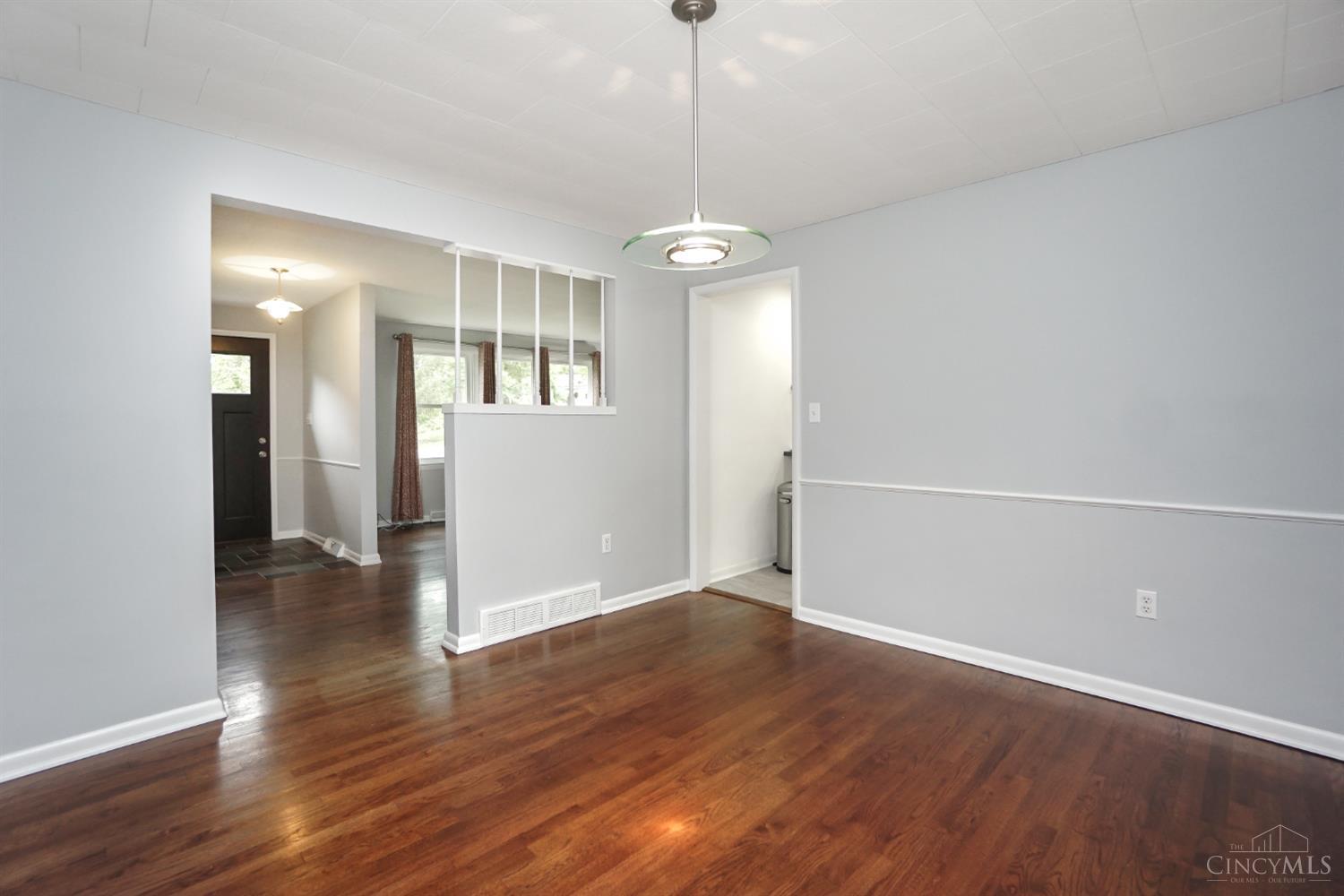 5626 Pleasant View Drive, Milford, Ohio image 11