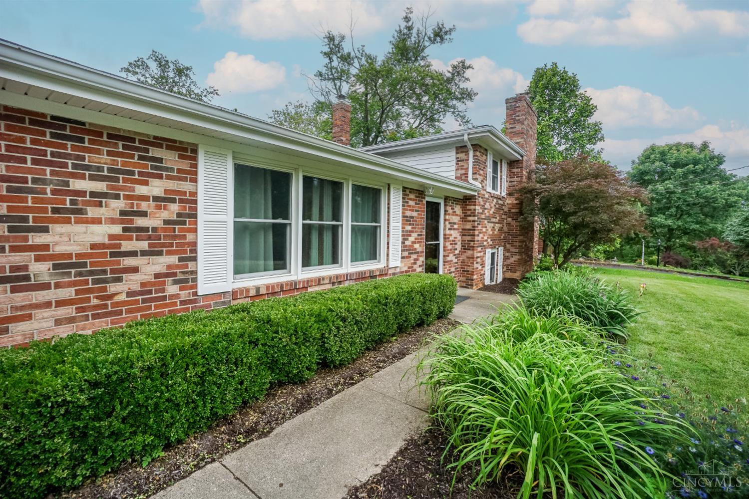 5626 Pleasant View Drive, Milford, Ohio image 4