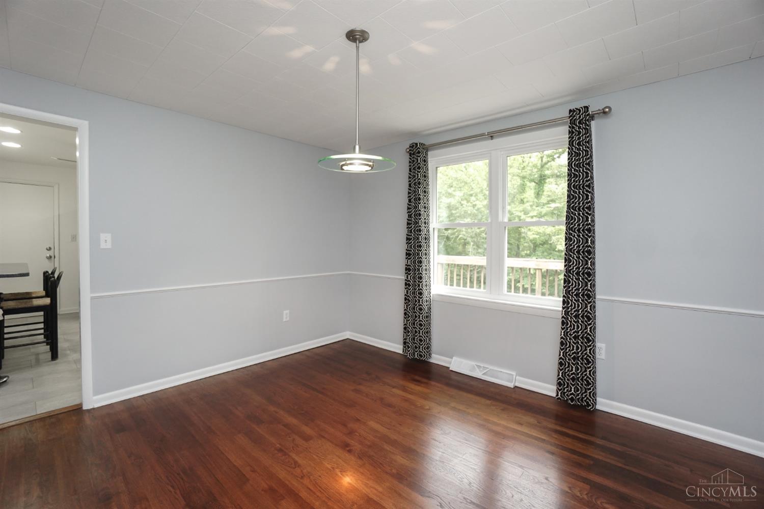 5626 Pleasant View Drive, Milford, Ohio image 10