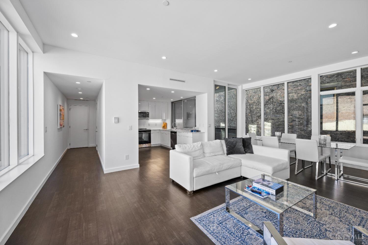 1514 Race Street 2