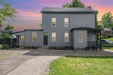 Single Family Residence in Cincinnati OH 3183 River Road.jpg