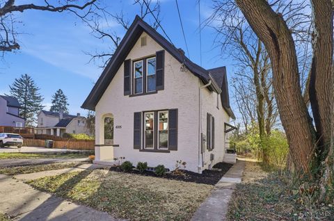 Photo of 6325 Chandler Street, Cincinnati, OH 45227 (MLS # 1863207)