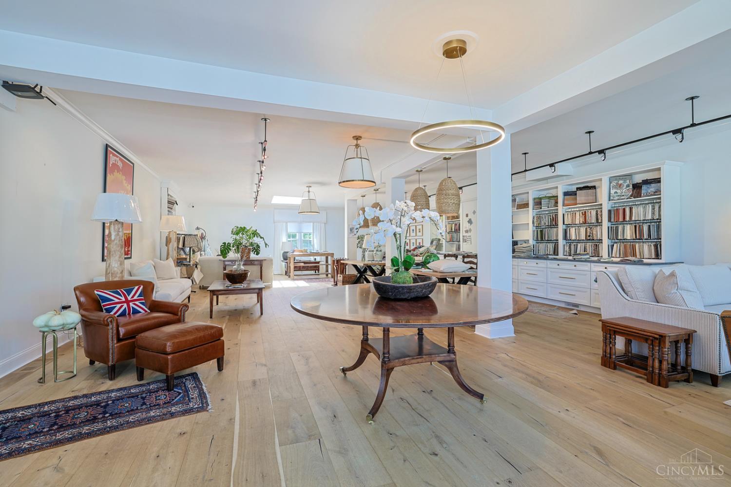 2041 Madison Road