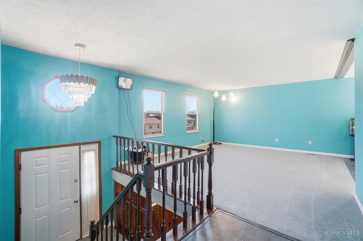 5893 Fawnridge Court