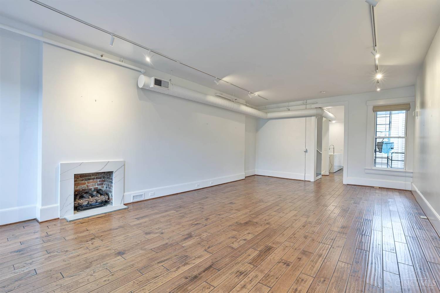 1203 Vine Street B