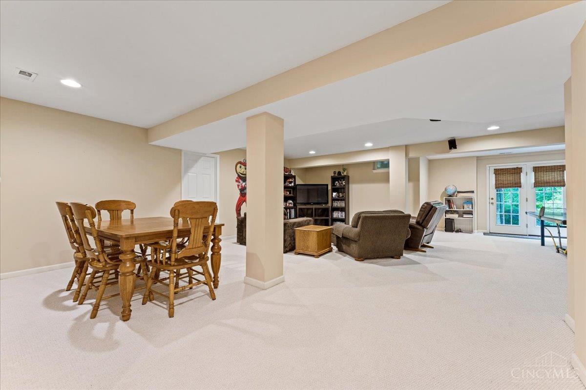 1422 Shawnee Run Drive, Hamilton Twp, Ohio image 35