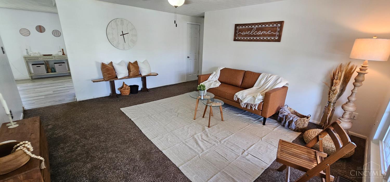 209 S Hillcrest Drive, Germantown, Ohio image 3