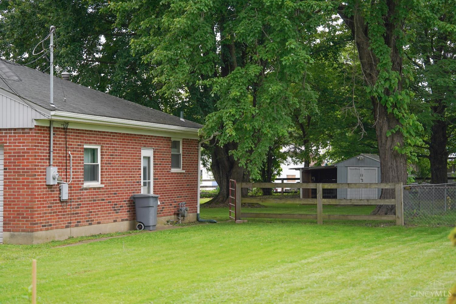 208 S Supinger Road, Blanchester, Ohio image 3