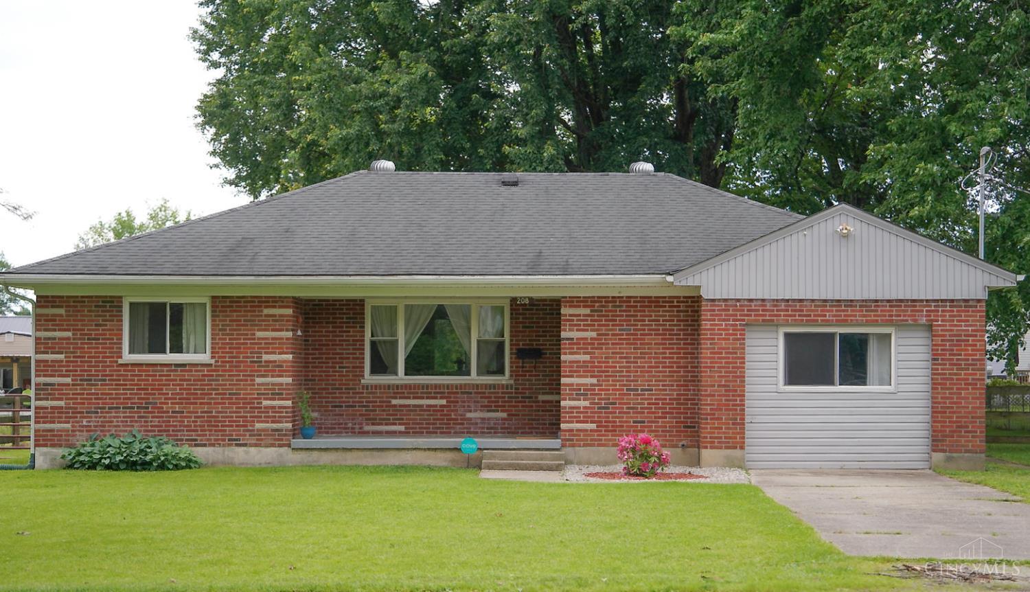 208 S Supinger Road, Blanchester, Ohio image 1