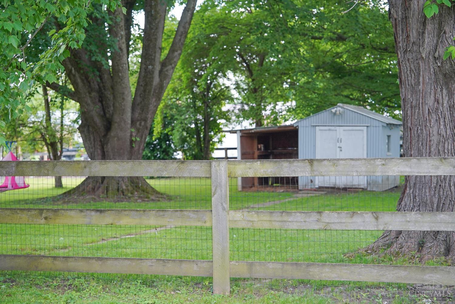 208 S Supinger Road, Blanchester, Ohio image 4