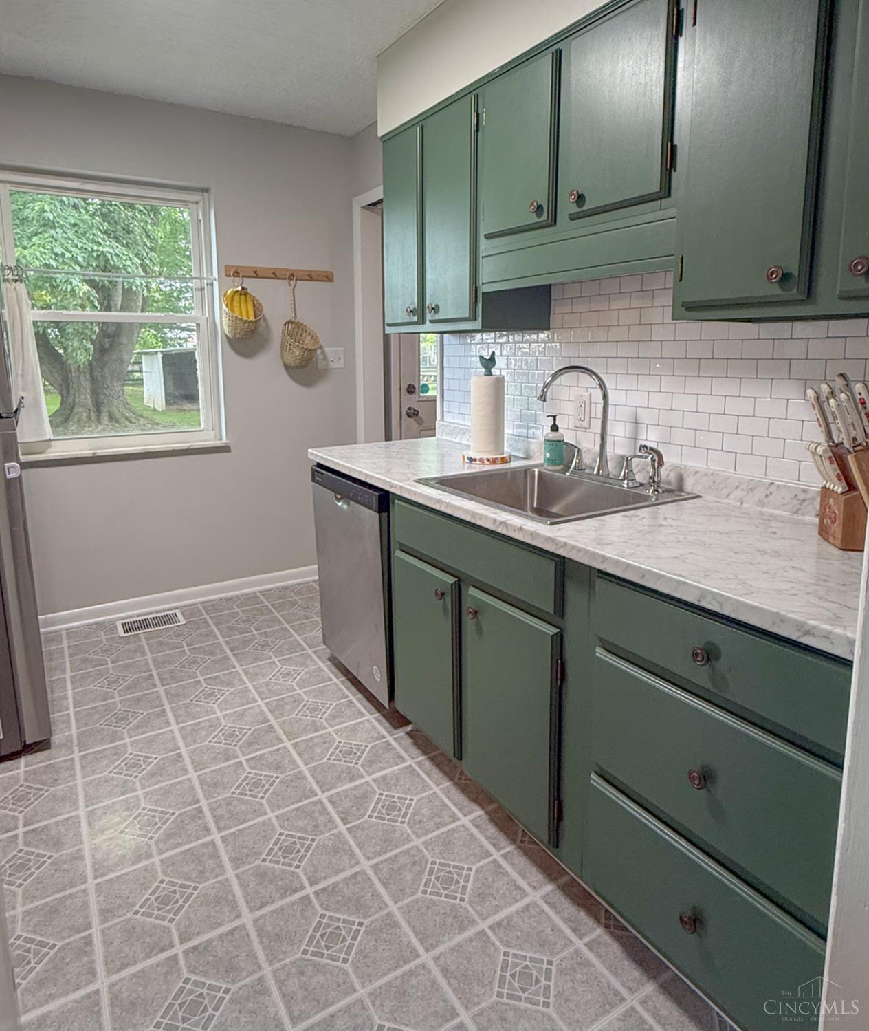 208 S Supinger Road, Blanchester, Ohio image 14