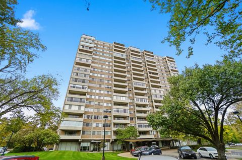 Photo of 2324 Madison Road #403, Cincinnati, OH 45208 (MLS # 1860234)