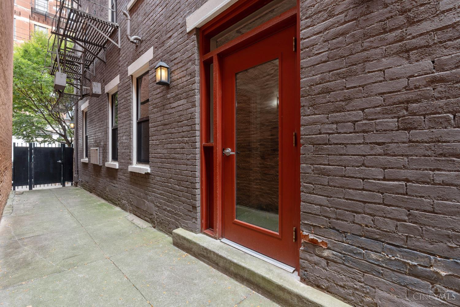 1406 Republic Street 102