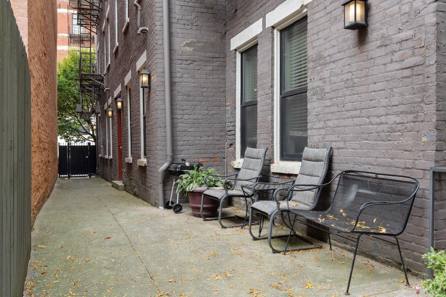 1406 Republic Street 102