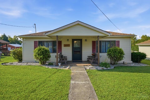 Photo of 6207 Kalbfleisch Road, Middletown, OH 45042 (MLS # 1892637)
