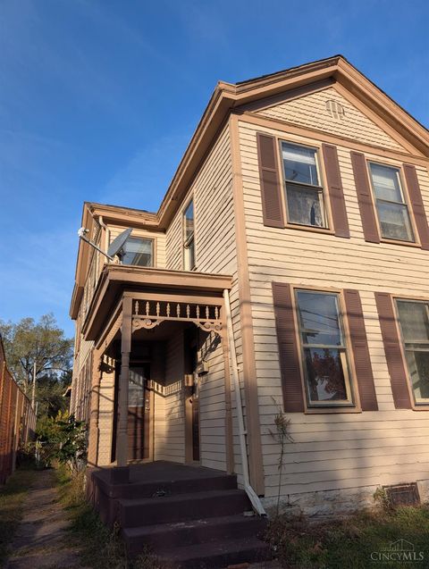 Photo of 1833 Pleasant Avenue, Hamilton, OH 45015 (MLS # 1874015)