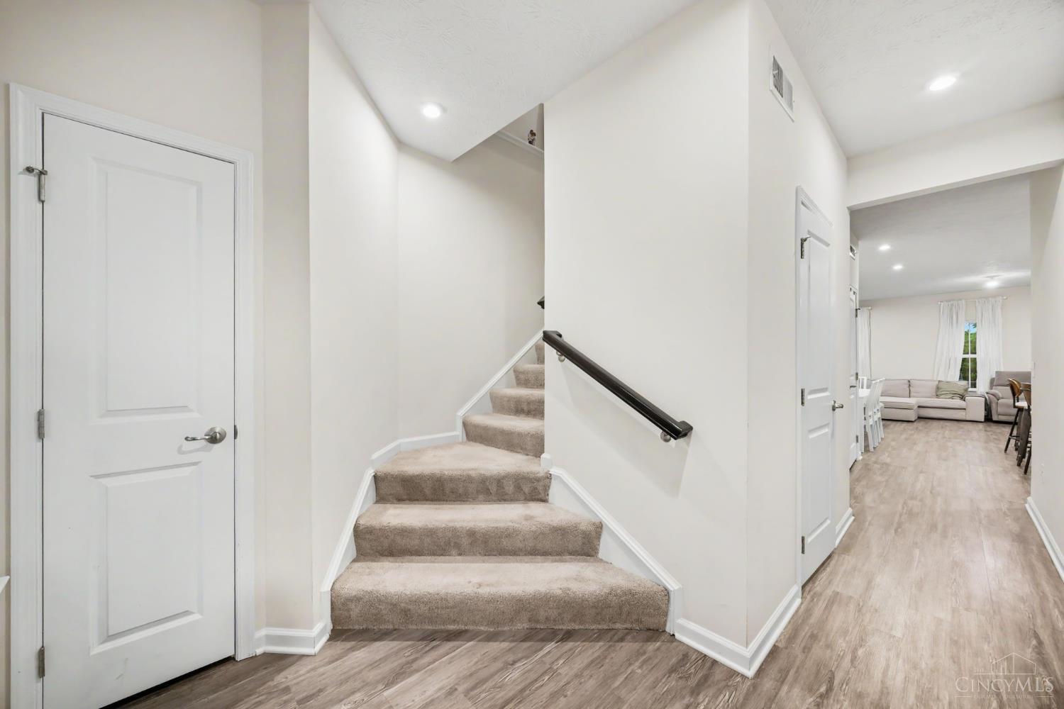 7938 Pinnacle Point Drive