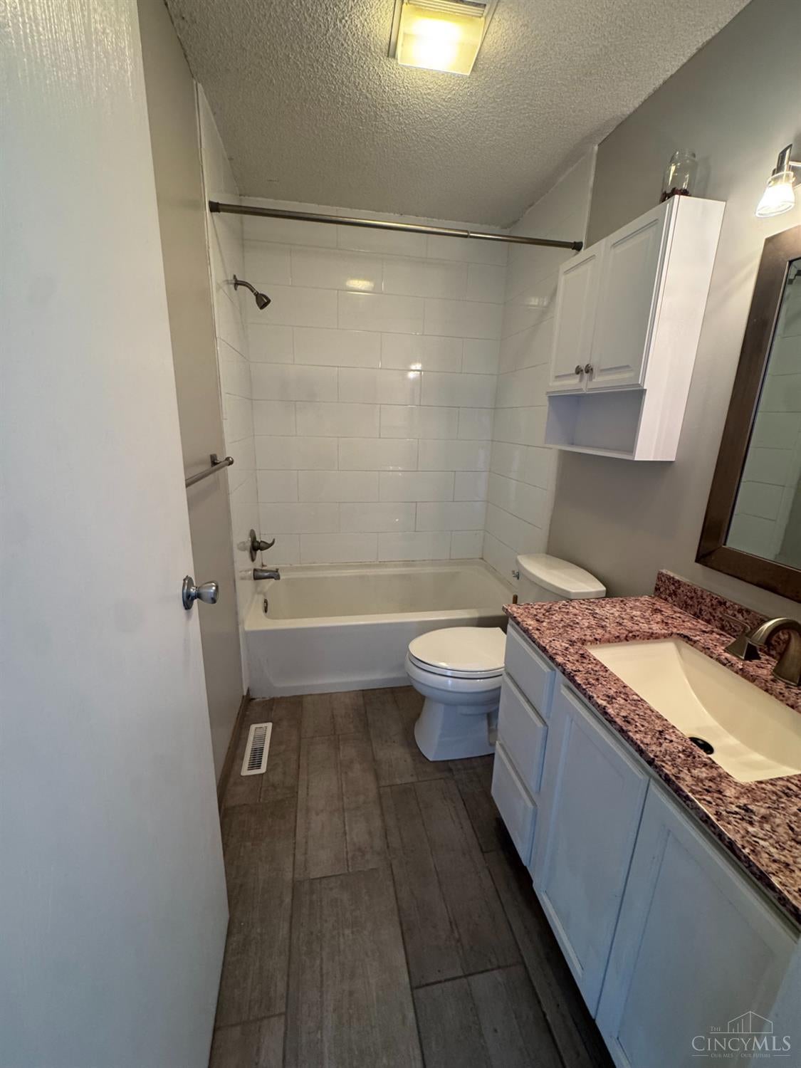 2203 Teardrop Avenue 34B