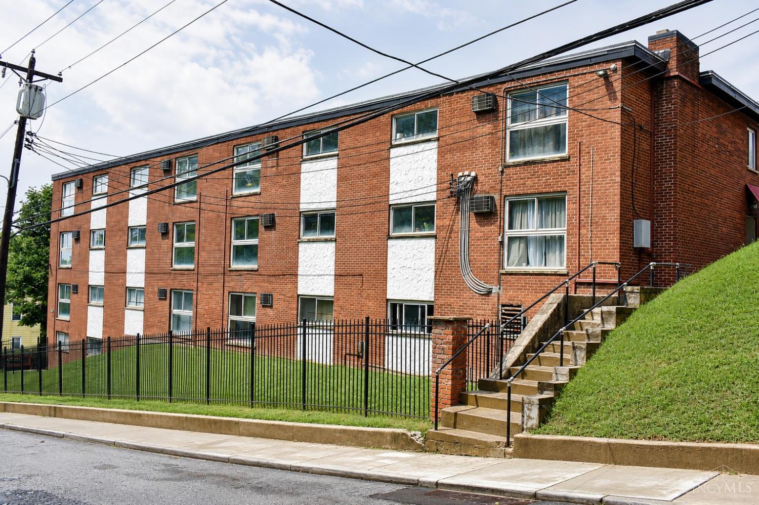 650 Straight Street