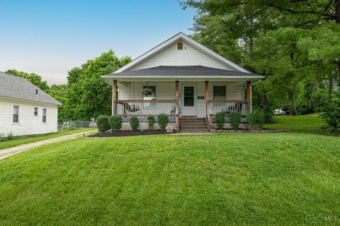 Photo of 16 Burton Road, Middletown, OH 45044 (MLS # 1881696)