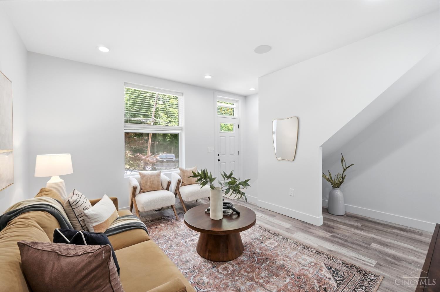 951 Parkside Place