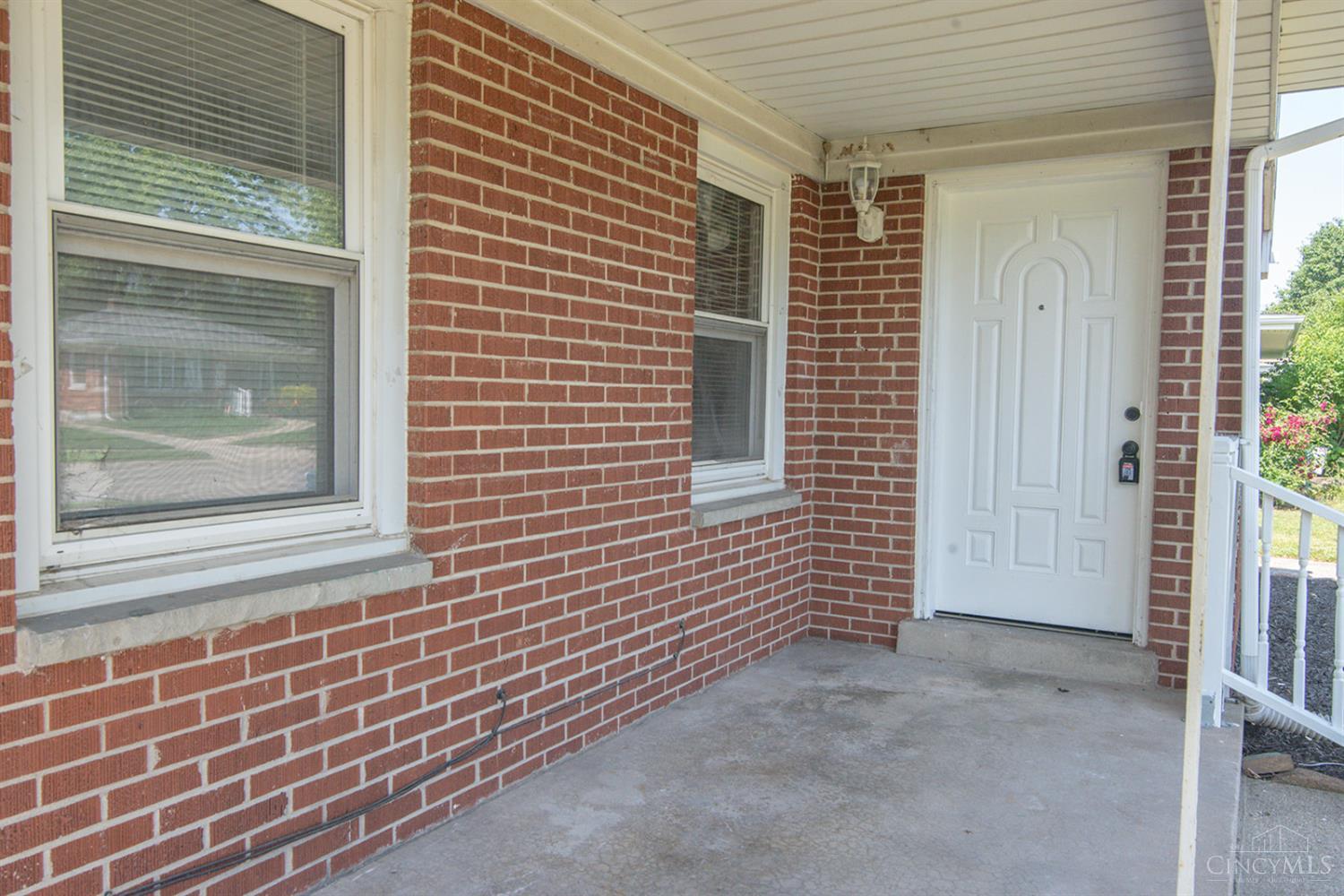 81 Carlton Drive, Hamilton, Ohio image 2