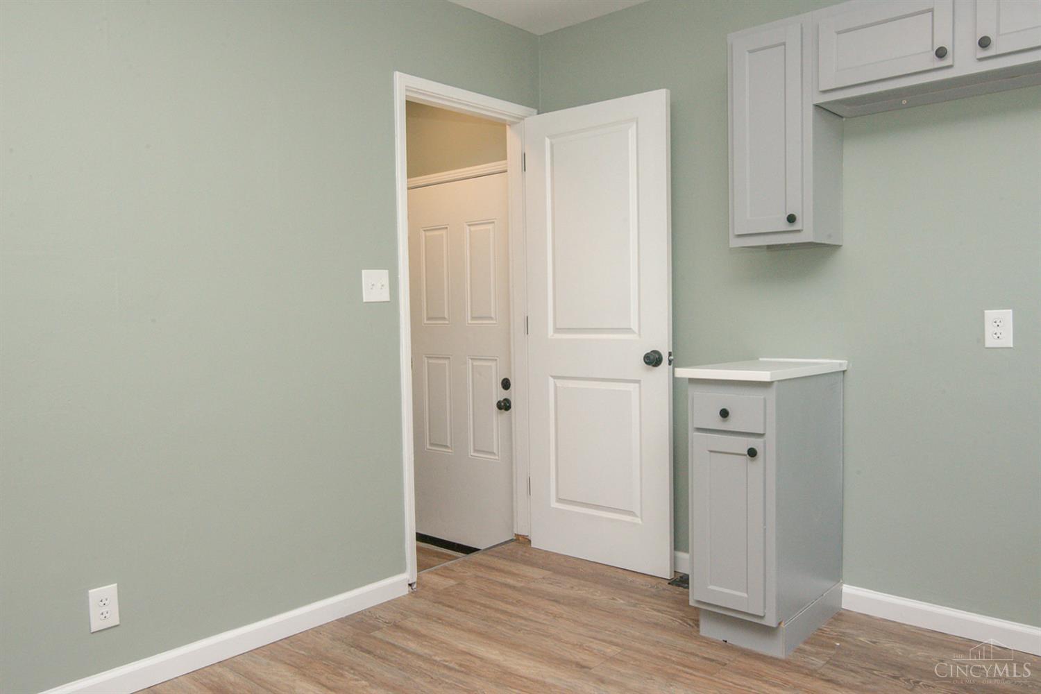 81 Carlton Drive, Hamilton, Ohio image 11