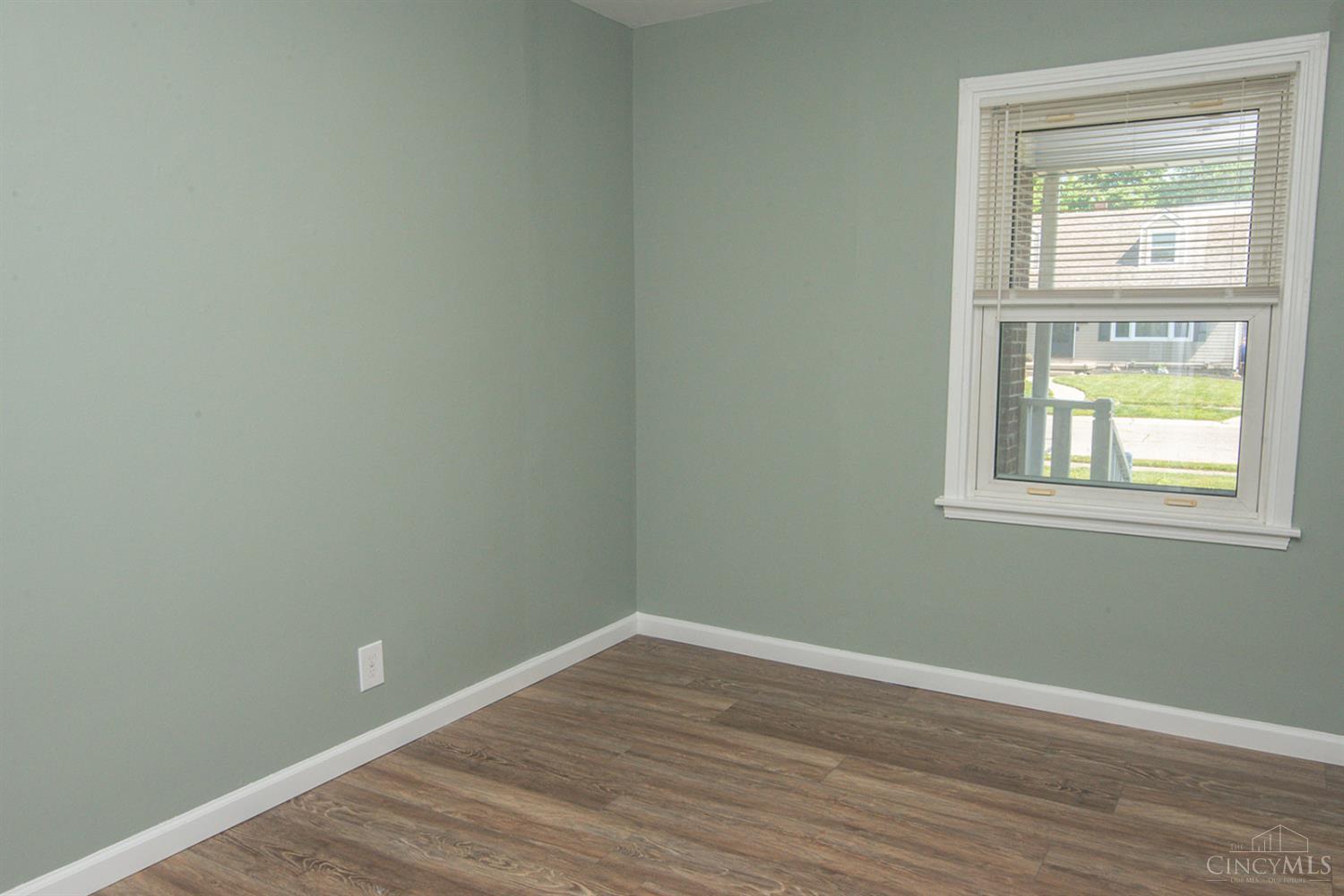 81 Carlton Drive, Hamilton, Ohio image 12