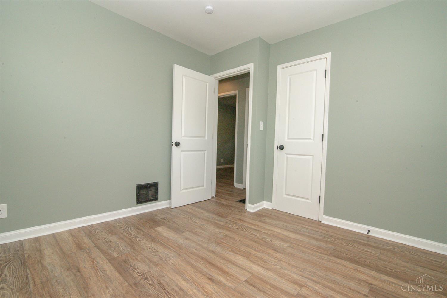 81 Carlton Drive, Hamilton, Ohio image 16