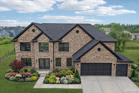 Photo of 709 West Arlington Drive, Trenton, OH 45067 (MLS # 1864325)