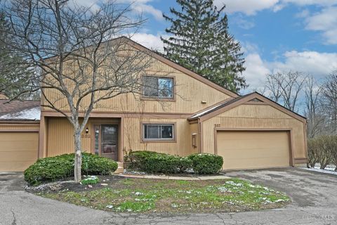 Photo of 382 Walnut Lane, Mason, OH 45040 (MLS # 1871498)