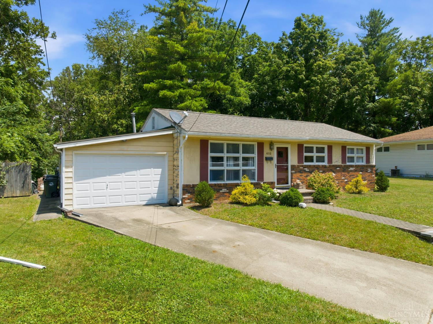 402 Crescent Court
