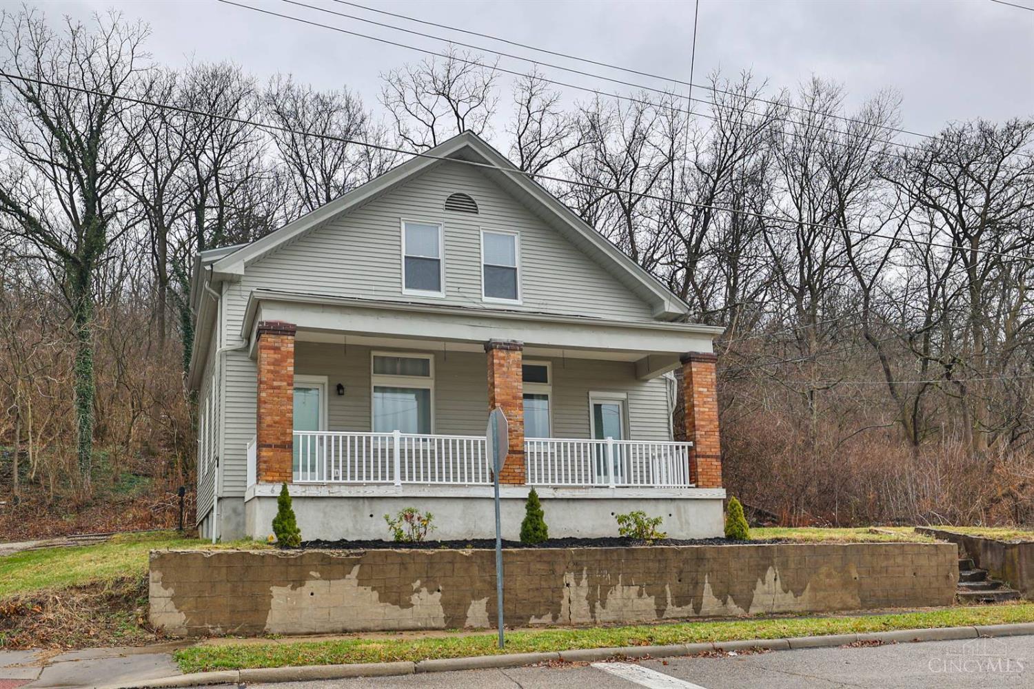 654 Third Street