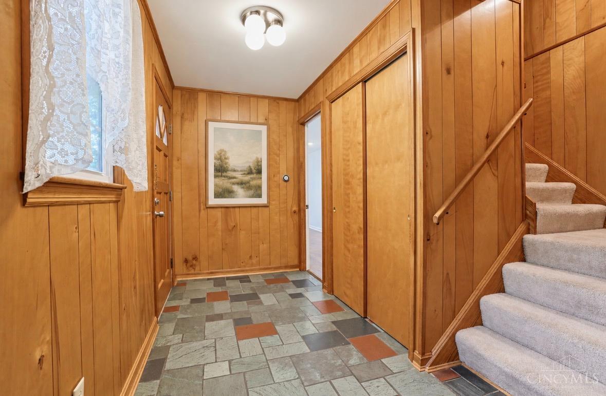 2537 Elmdale Drive