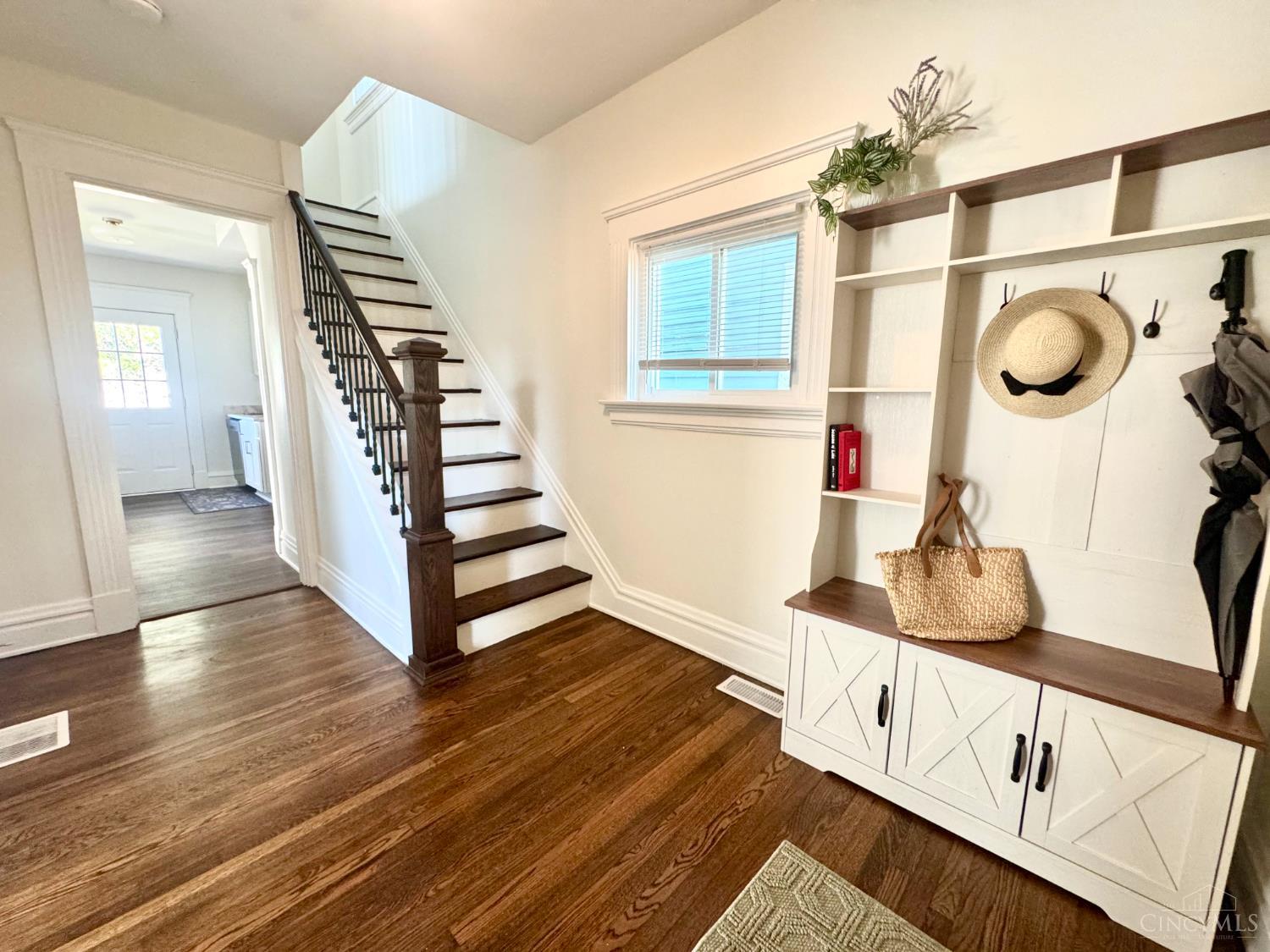 1600 Brewster Avenue