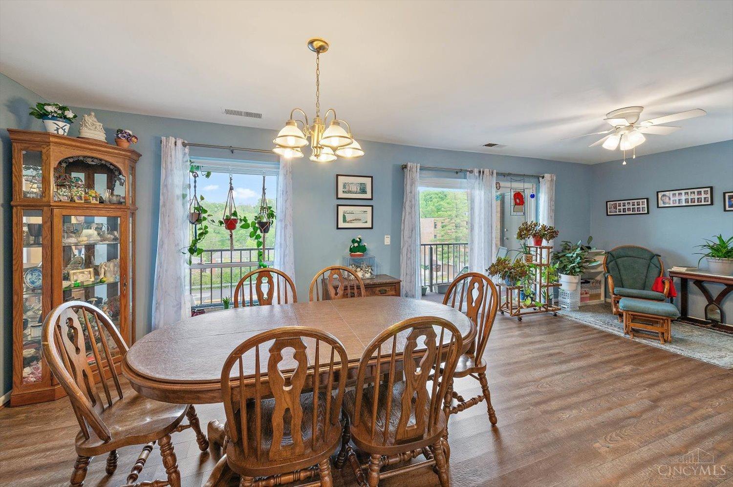 3543 Amberacres Drive #303W, Cincinnati, Ohio image 13