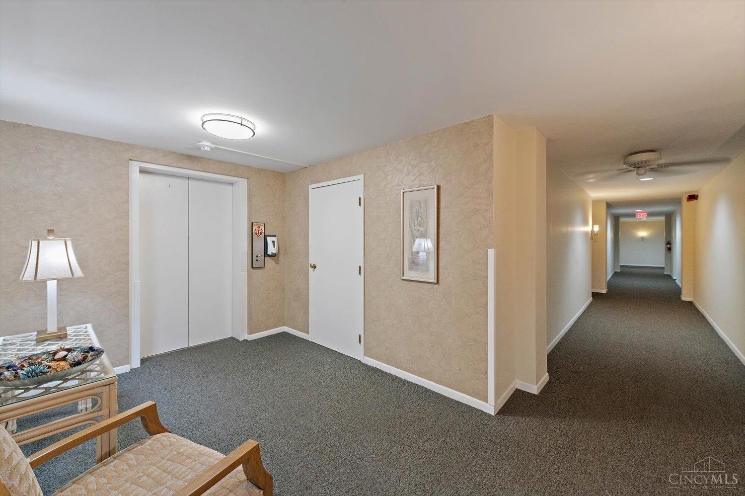 3543 Amberacres Drive #303W, Cincinnati, Ohio image 7