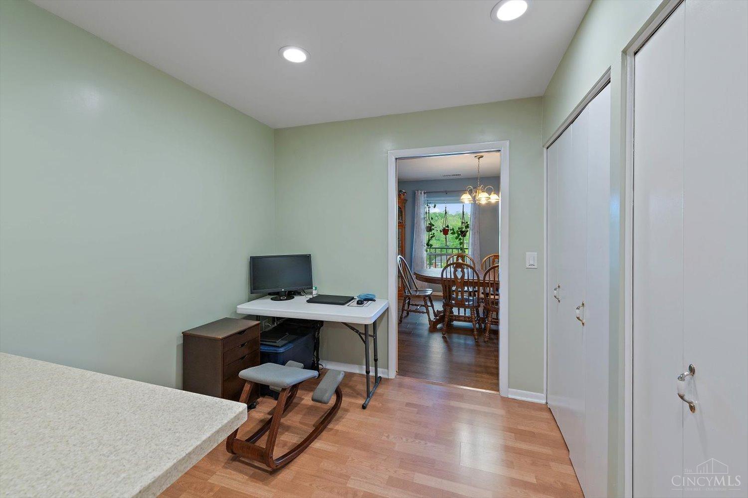 3543 Amberacres Drive #303W, Cincinnati, Ohio image 21